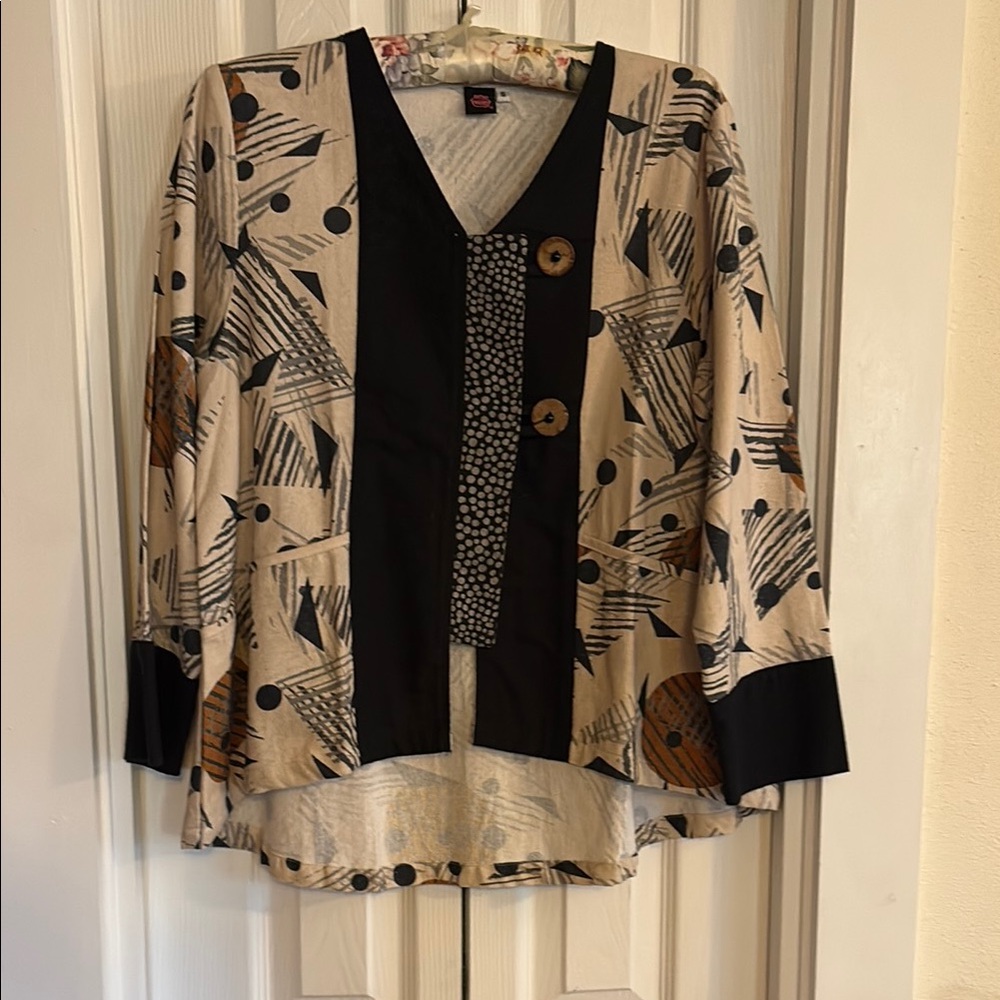 Cream Oversized Boxy Blouse with Buttoned Design